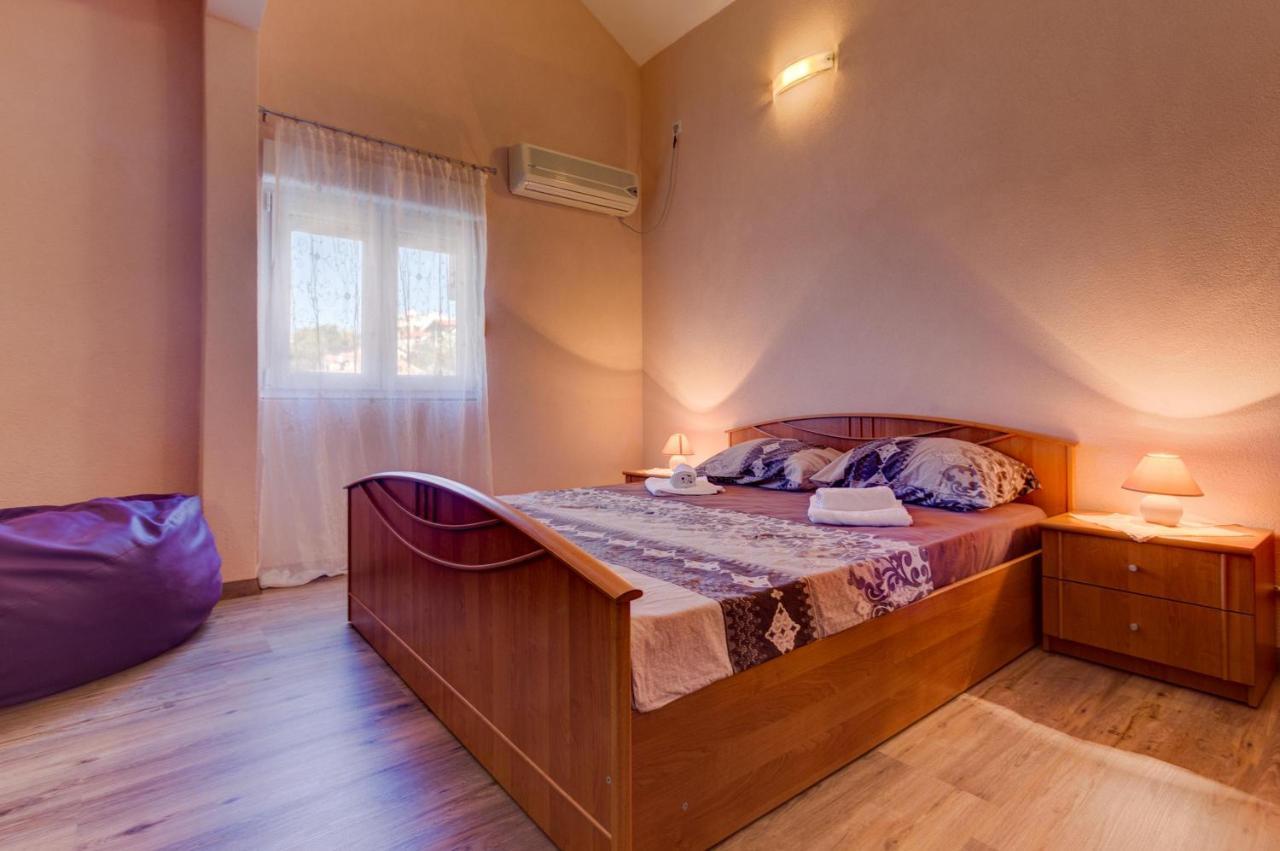 Apartments Vesna Tivat Ngoại thất bức ảnh