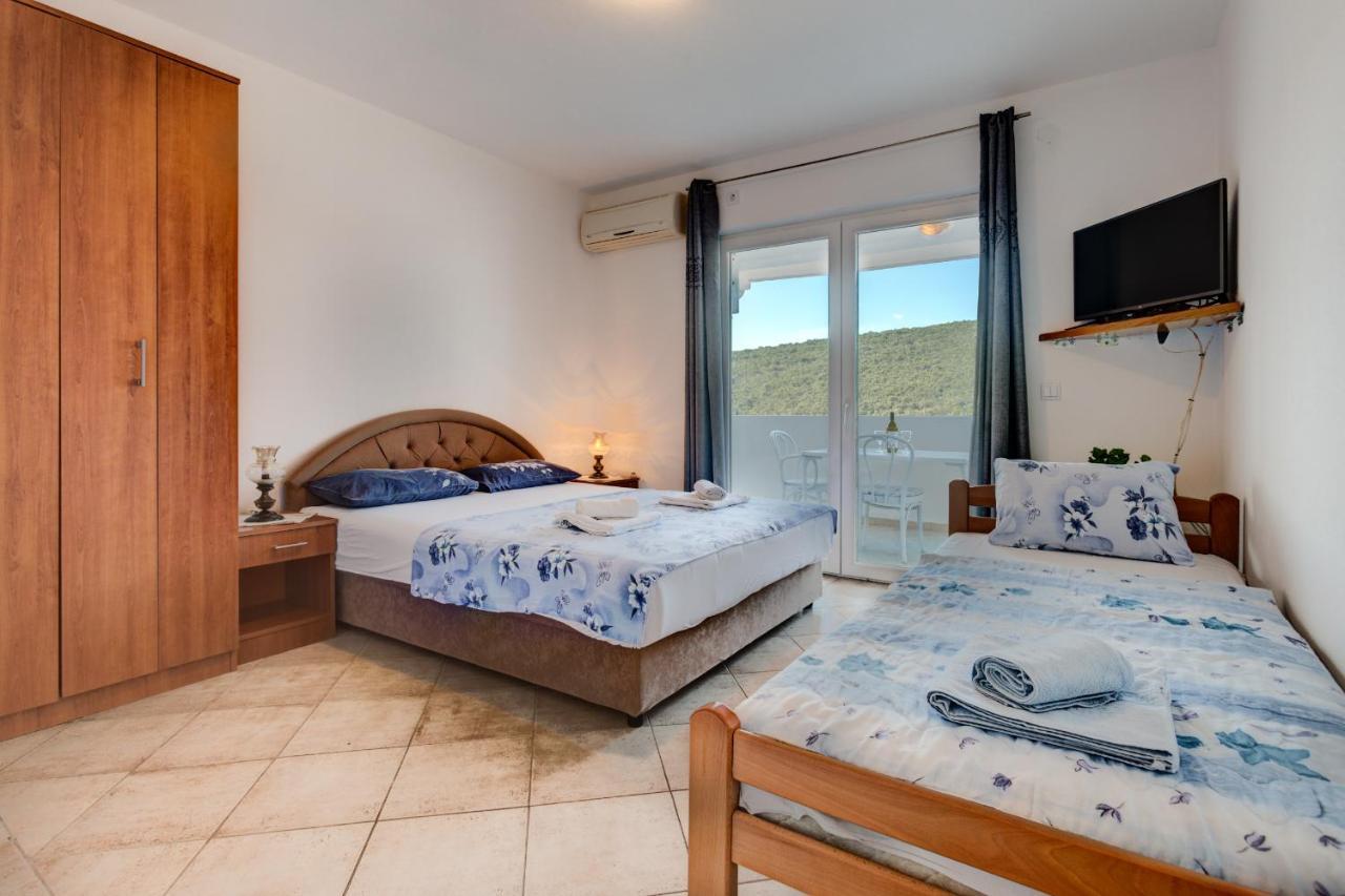 Apartments Vesna Tivat Ngoại thất bức ảnh