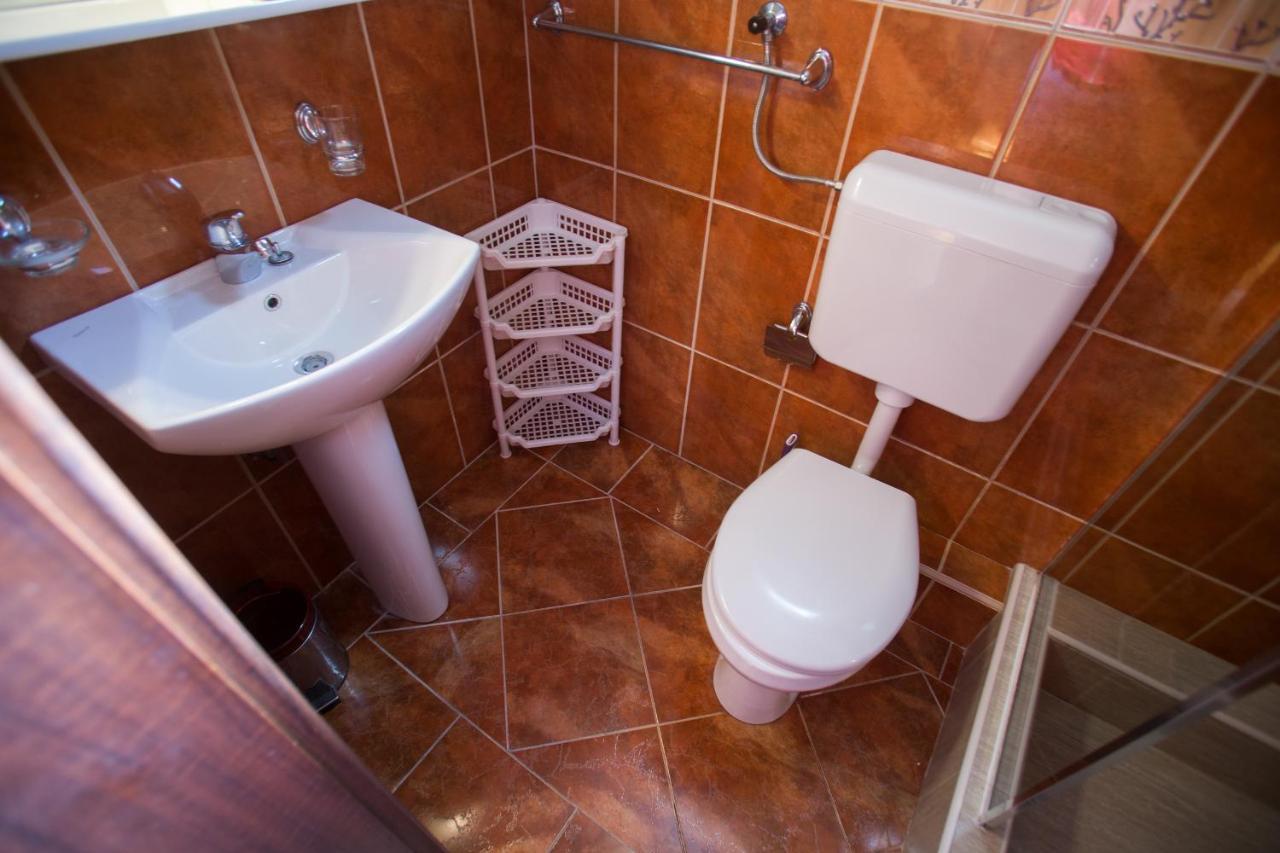 Apartments Vesna Tivat Ngoại thất bức ảnh