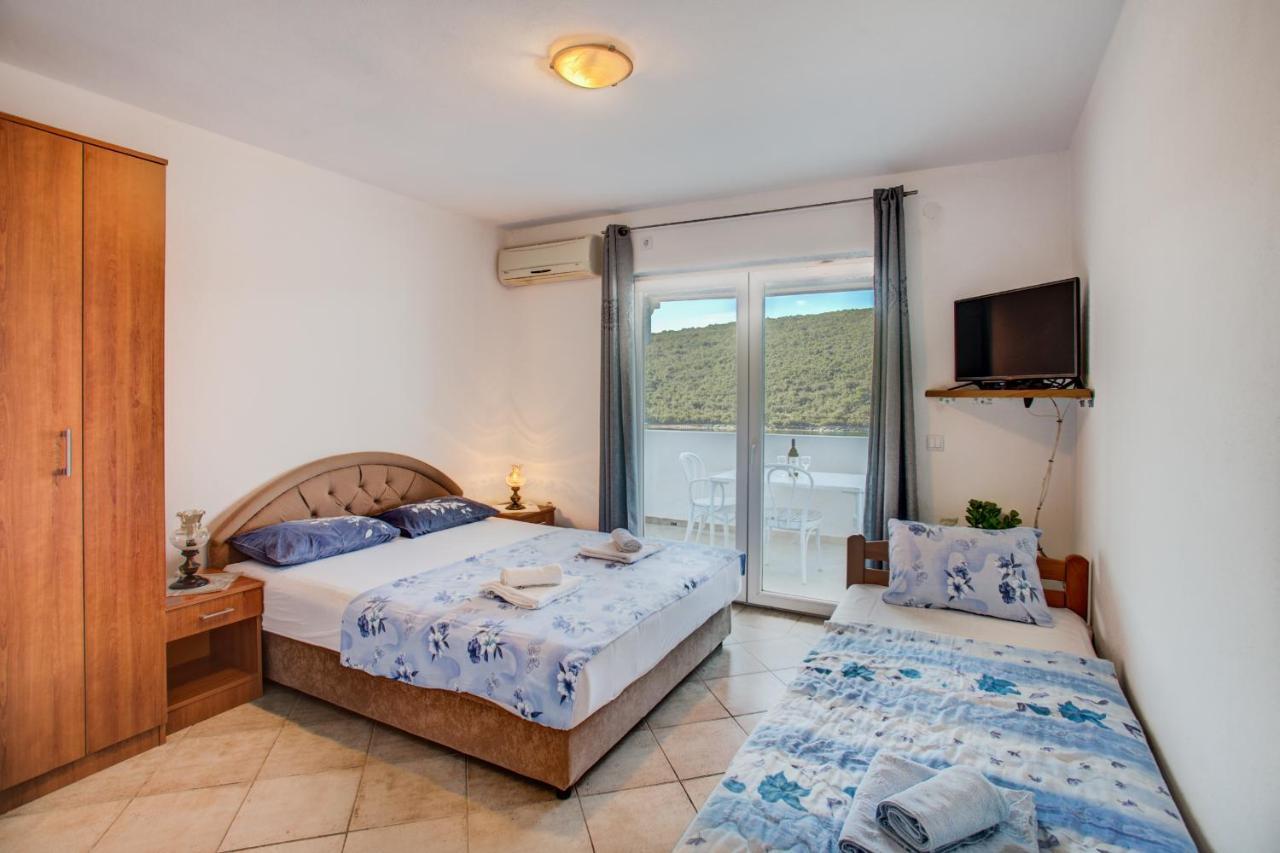 Apartments Vesna Tivat Ngoại thất bức ảnh