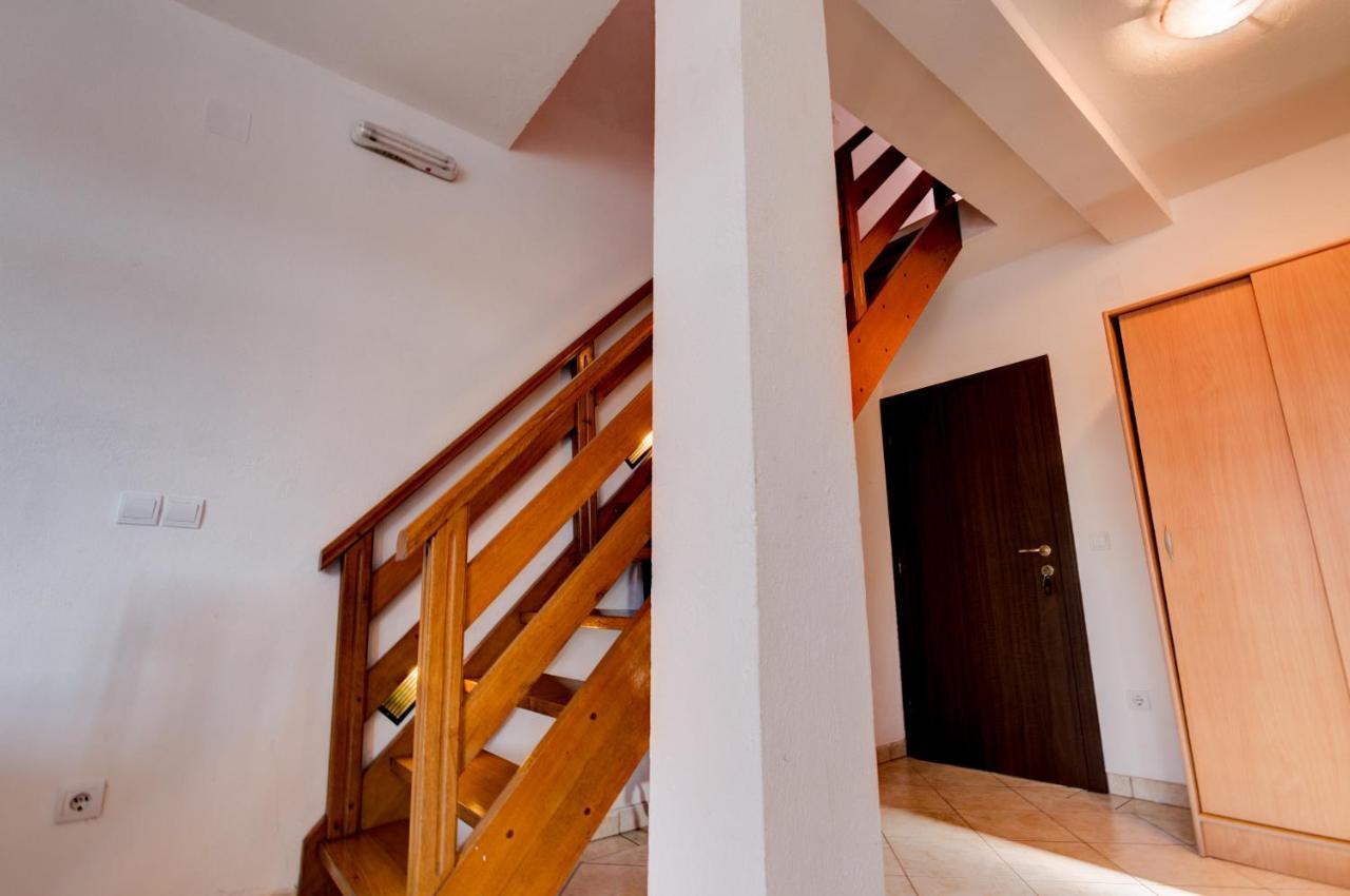 Apartments Vesna Tivat Ngoại thất bức ảnh