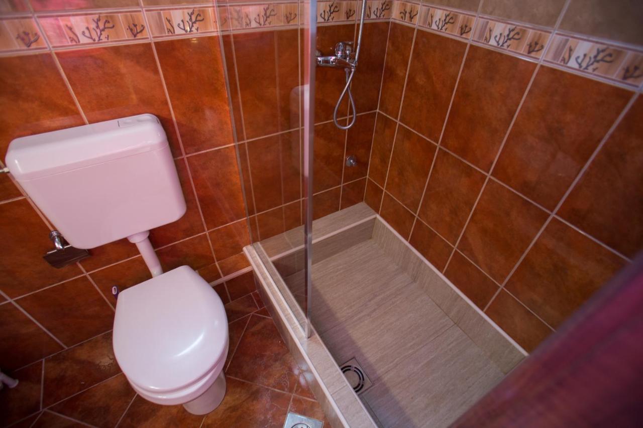 Apartments Vesna Tivat Ngoại thất bức ảnh