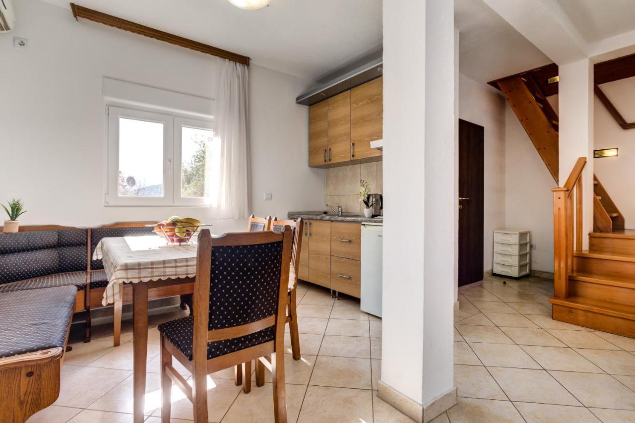 Apartments Vesna Tivat Ngoại thất bức ảnh