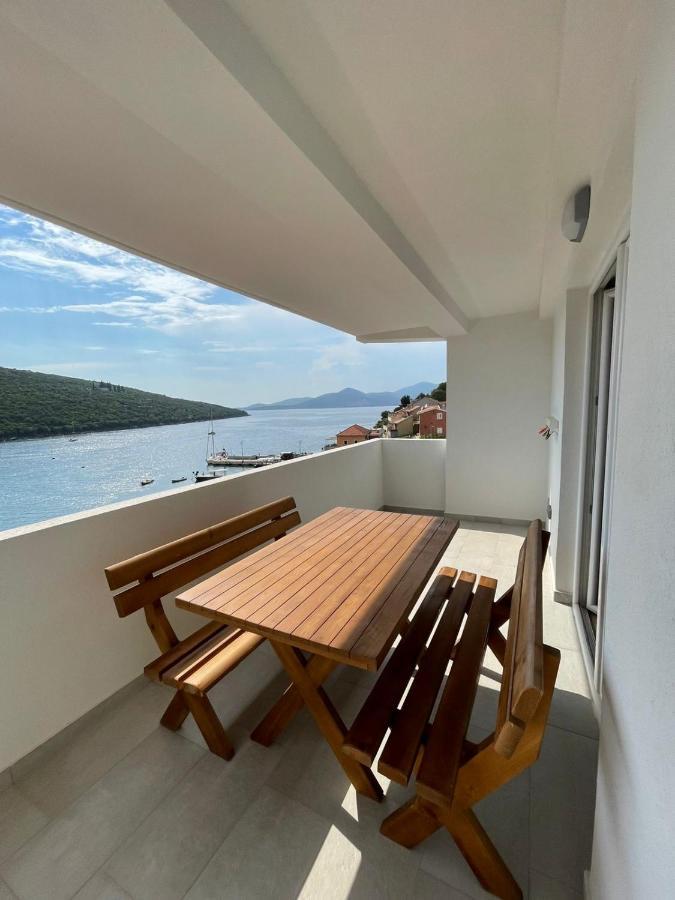 Apartments Vesna Tivat Ngoại thất bức ảnh