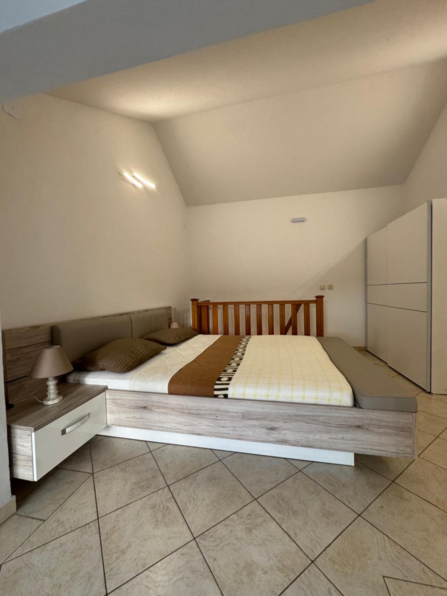 Apartments Vesna Tivat Ngoại thất bức ảnh